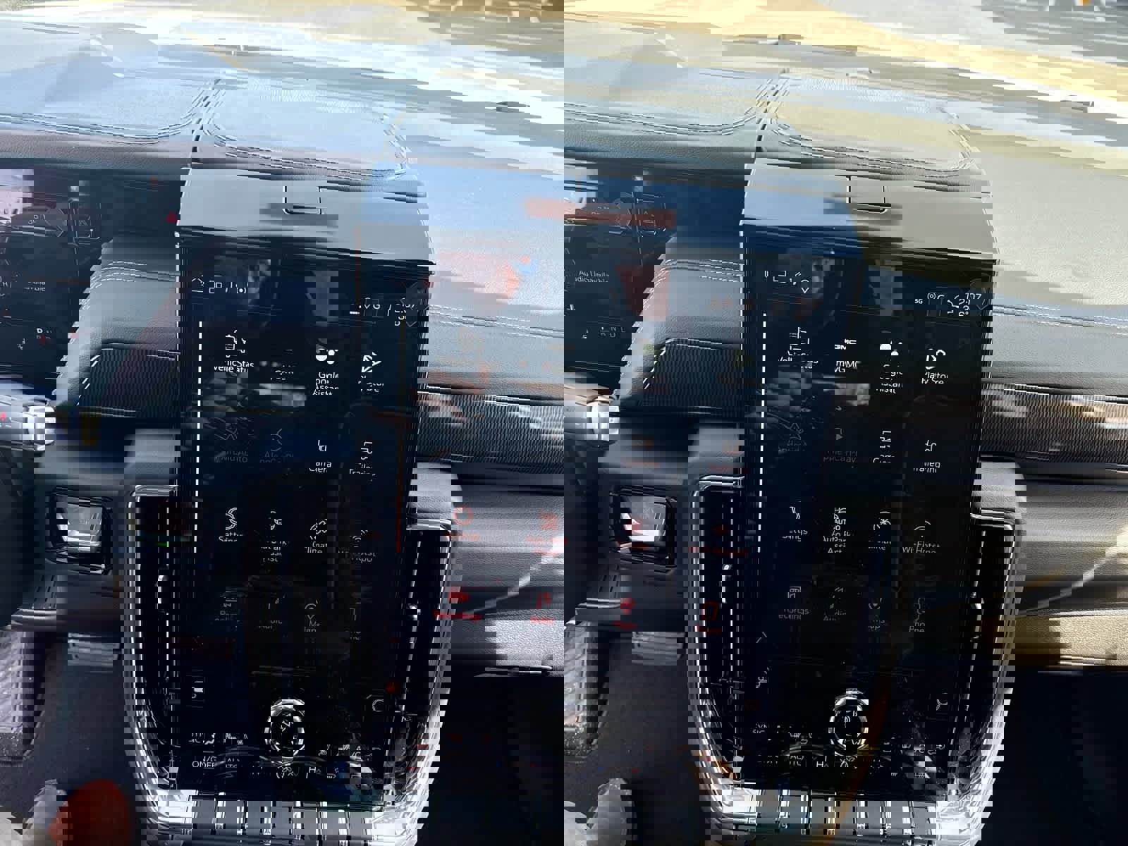 New 2026 GMC Yukon Elevation w/ Elevation Premium Package image 18