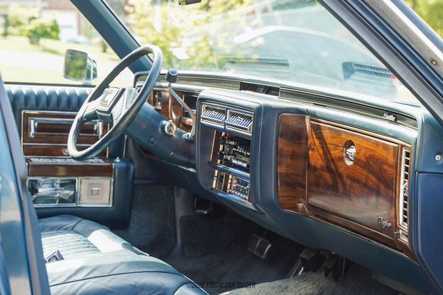 Used 1989 Cadillac Brougham RWD image 19