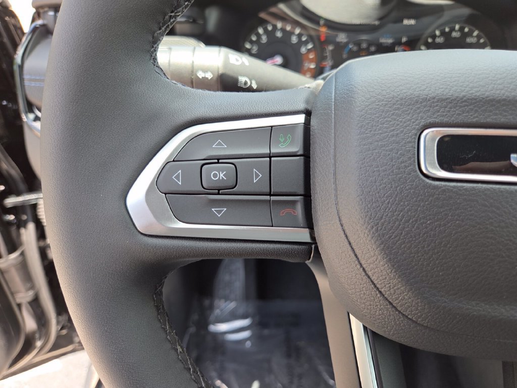 New 2026 Jeep Compass Latitude AWD/4WD image 32