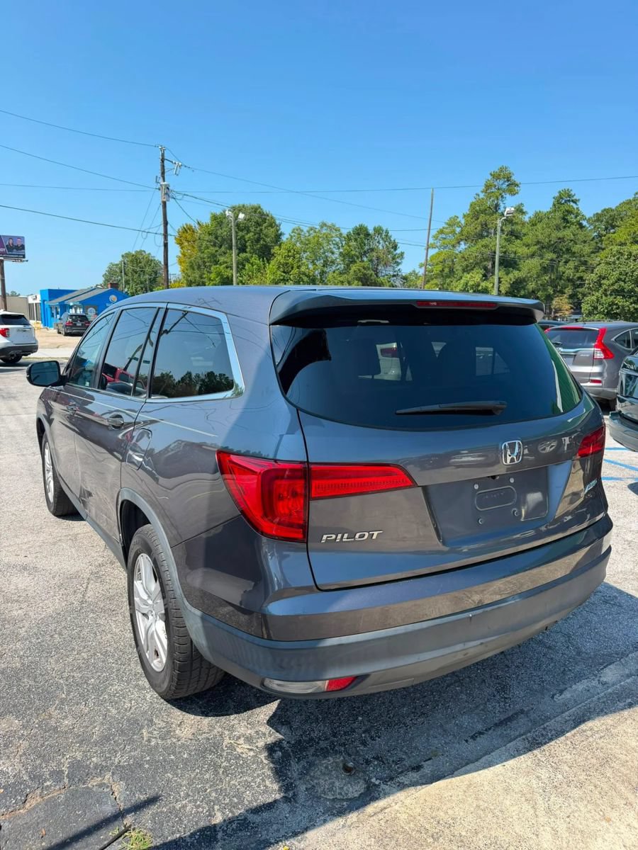 Used 2018 Honda Pilot LX image 5