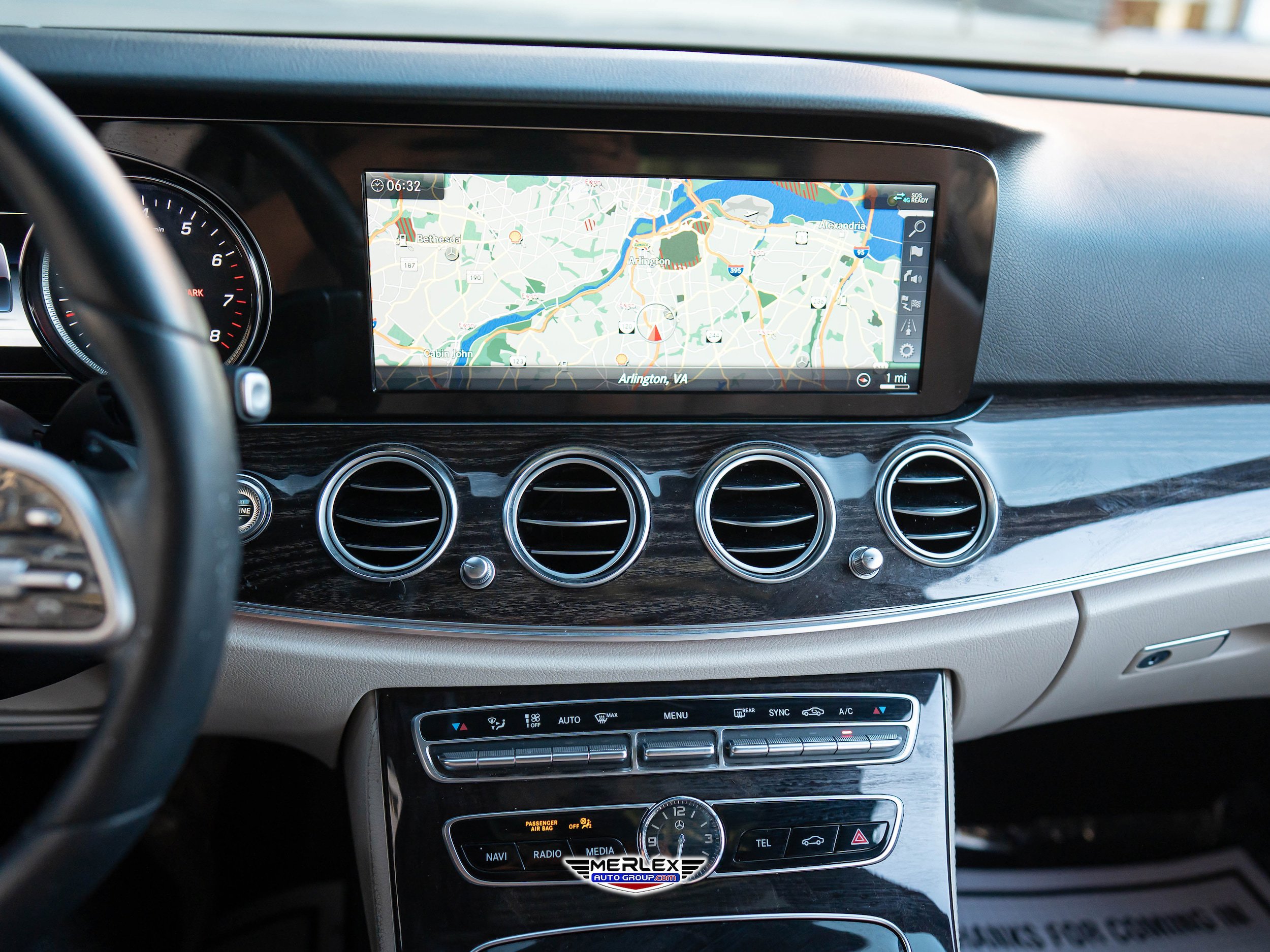 Used 2019 Mercedes-Benz E 300 w/ Premium 1 Package image 30