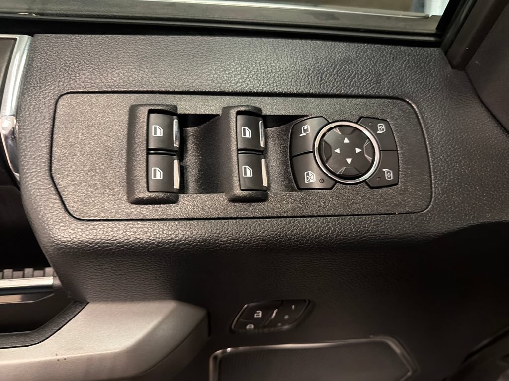 Used 2020 Ford F150 Platinum w/ Equipment Group 701A Luxury AWD/4WD image 37