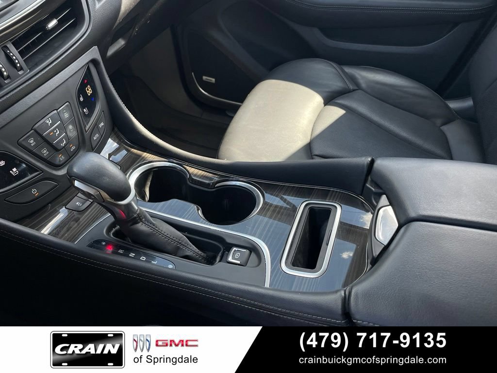 Used 2020 Buick Envision Premium w/ Driver Confidence Package AWD/4WD image 21