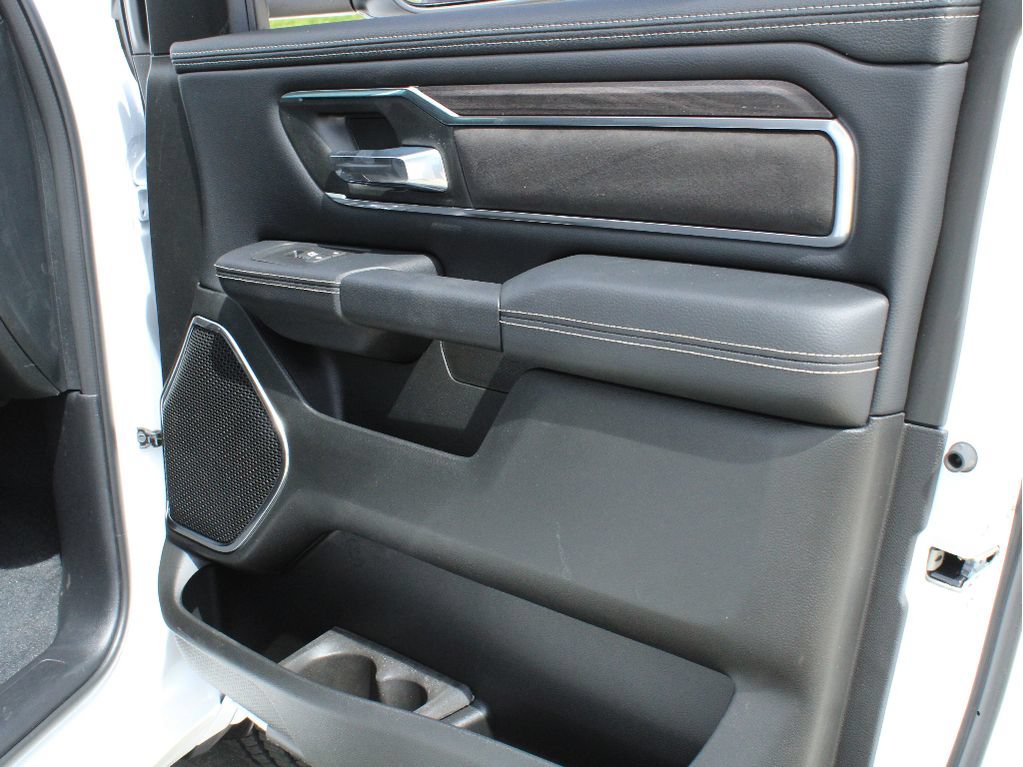 New 2026 RAM 1500 Laramie AWD/4WD image 23
