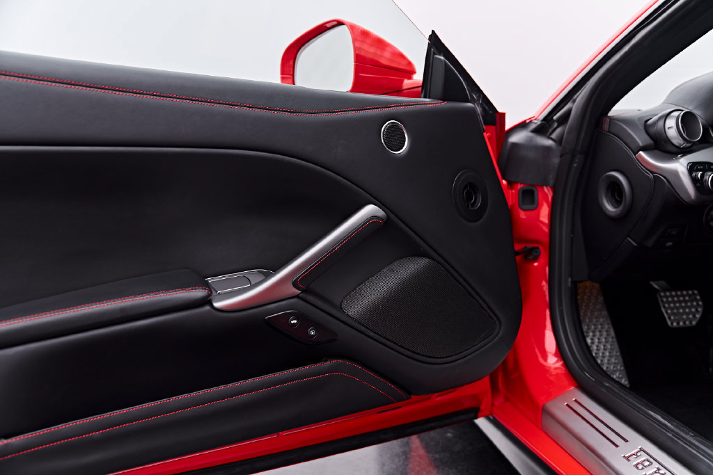 Used 2016 Ferrari F12 Berlinetta RWD image 47