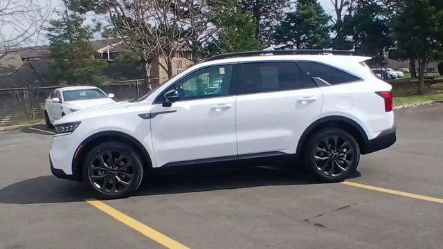 Certified 2022 Kia Sorento SX Prestige w/ Rust Color Package AWD/4WD image 8