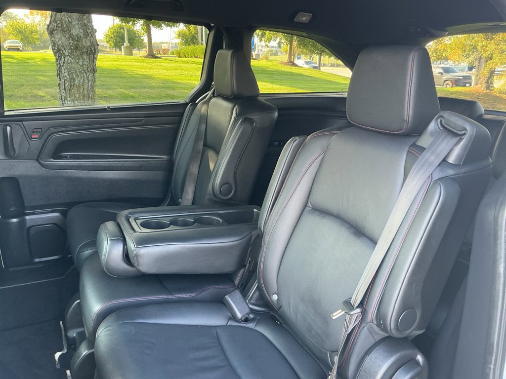 Used 2025 Honda Odyssey Sport-L image 30