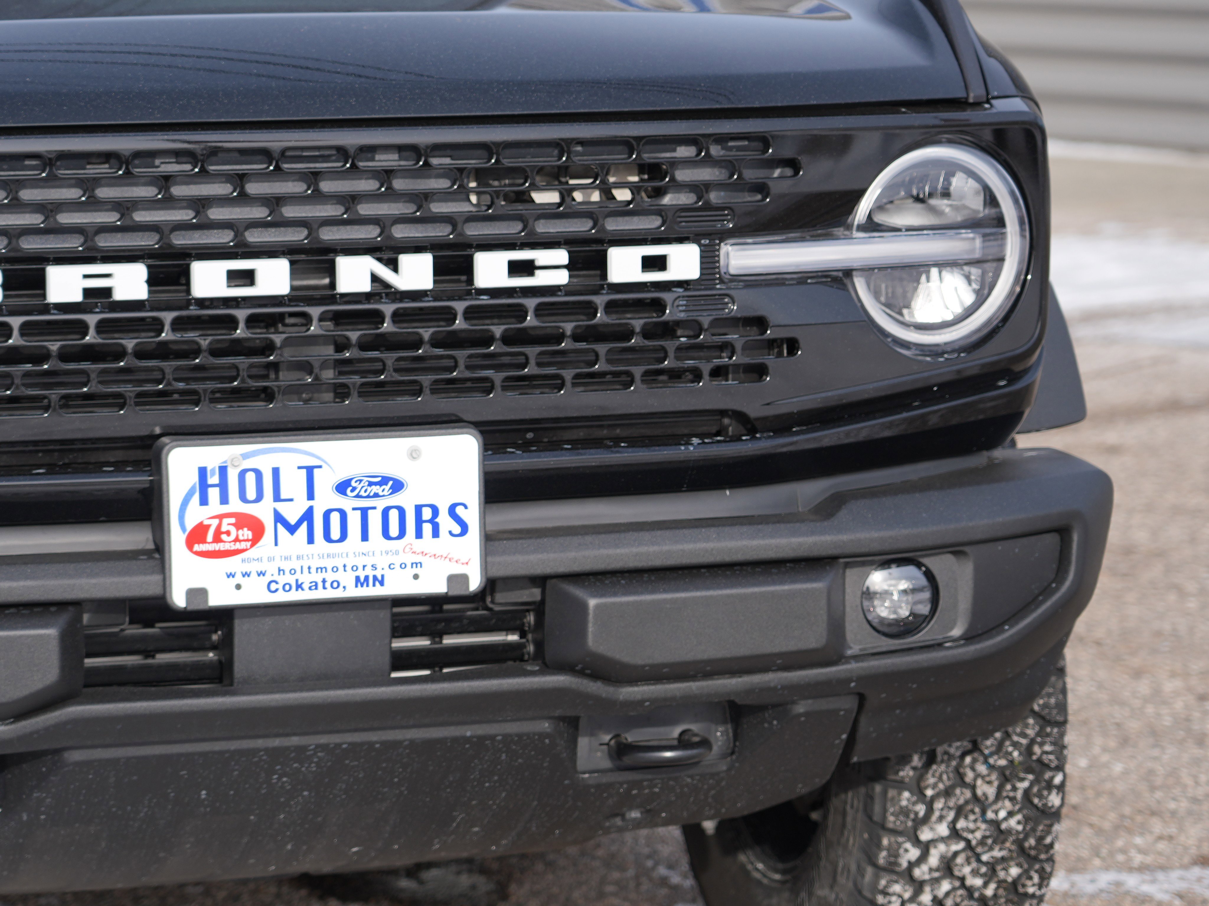 New 2025 Ford Bronco Outer Banks w/ Black Appearance Package image 11