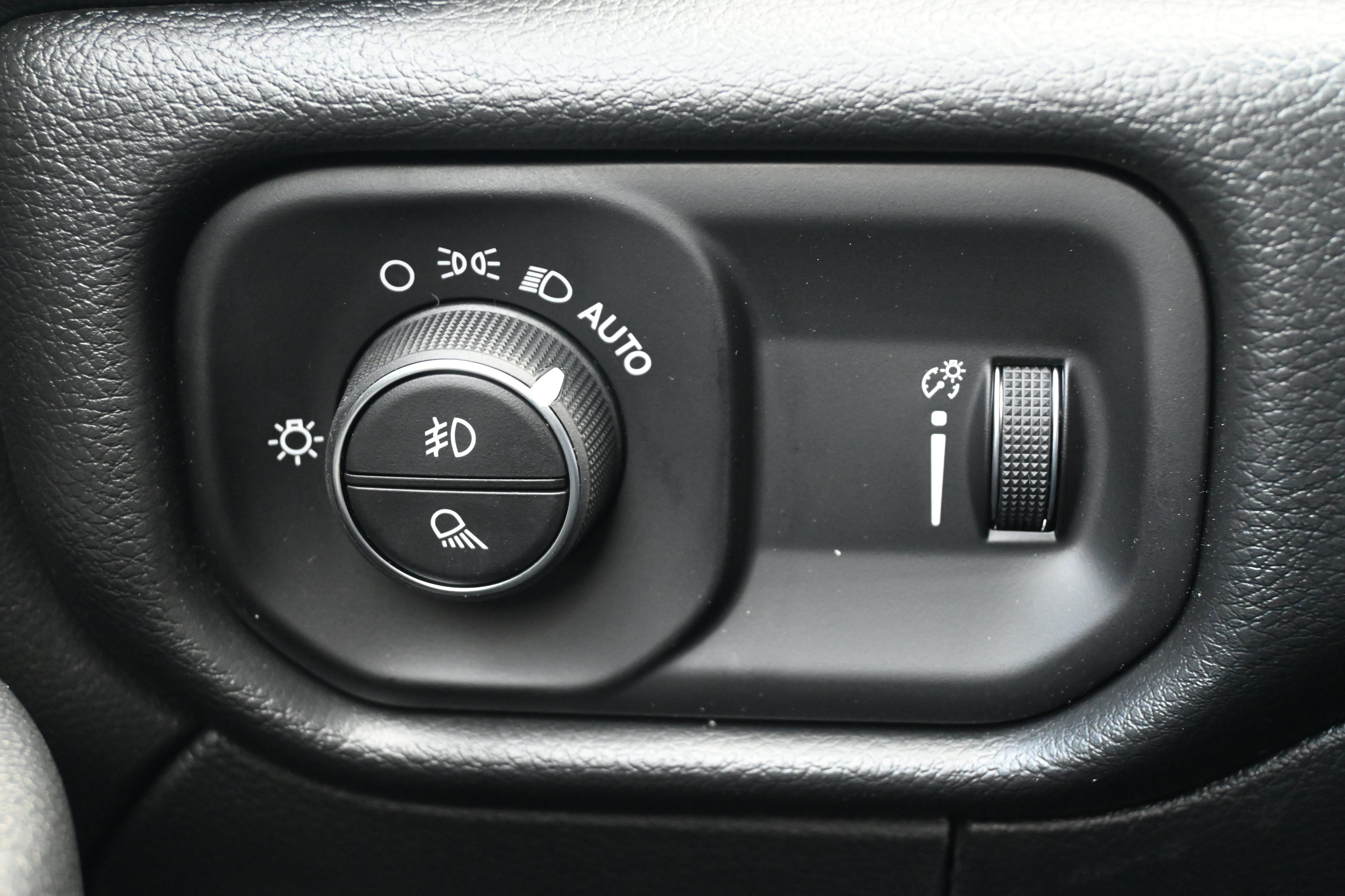 New 2026 RAM 2500 Tradesman AWD/4WD image 28