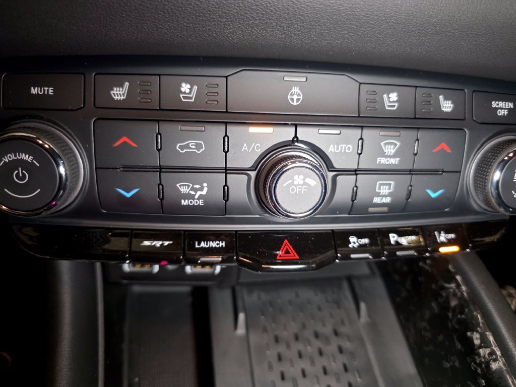 Used 2026 Dodge Durango SRT Hellcat w/ Premium Group AWD/4WD image 29