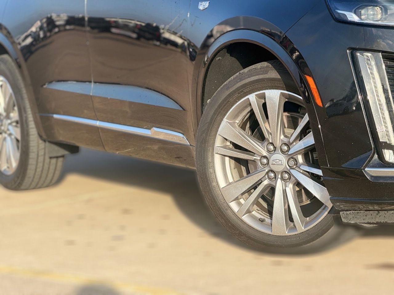 Used 2022 Cadillac XT6 Premium Luxury FWD image 8