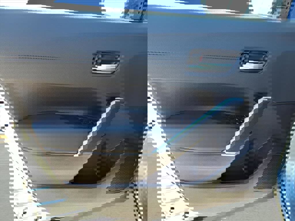 Certified 2026 Toyota Corolla Cross XSE w/ Convenience Package image 14