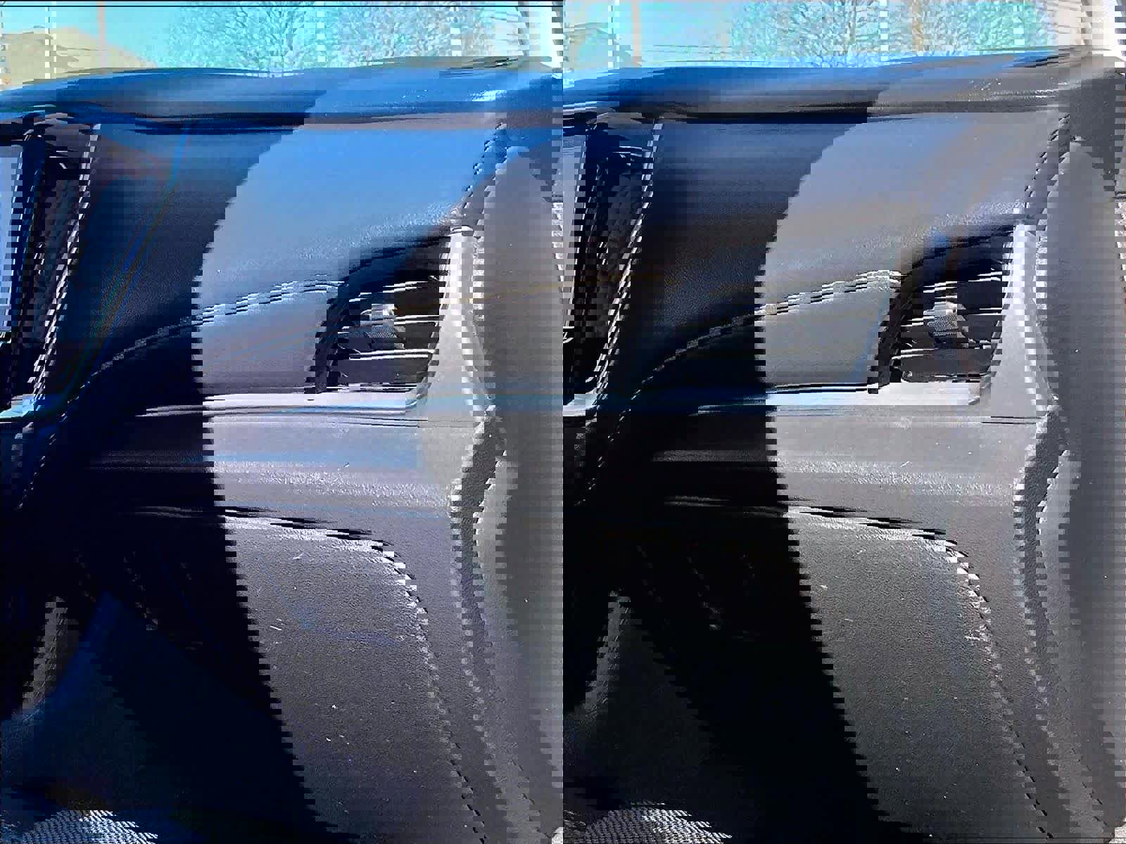 Used 2019 Chevrolet Traverse LT image 14