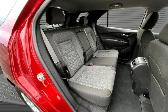 Used 2023 Chevrolet Equinox LT FWD image 24