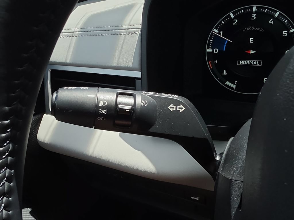 Used 2024 Mitsubishi Outlander SEL Black Edition FWD image 24