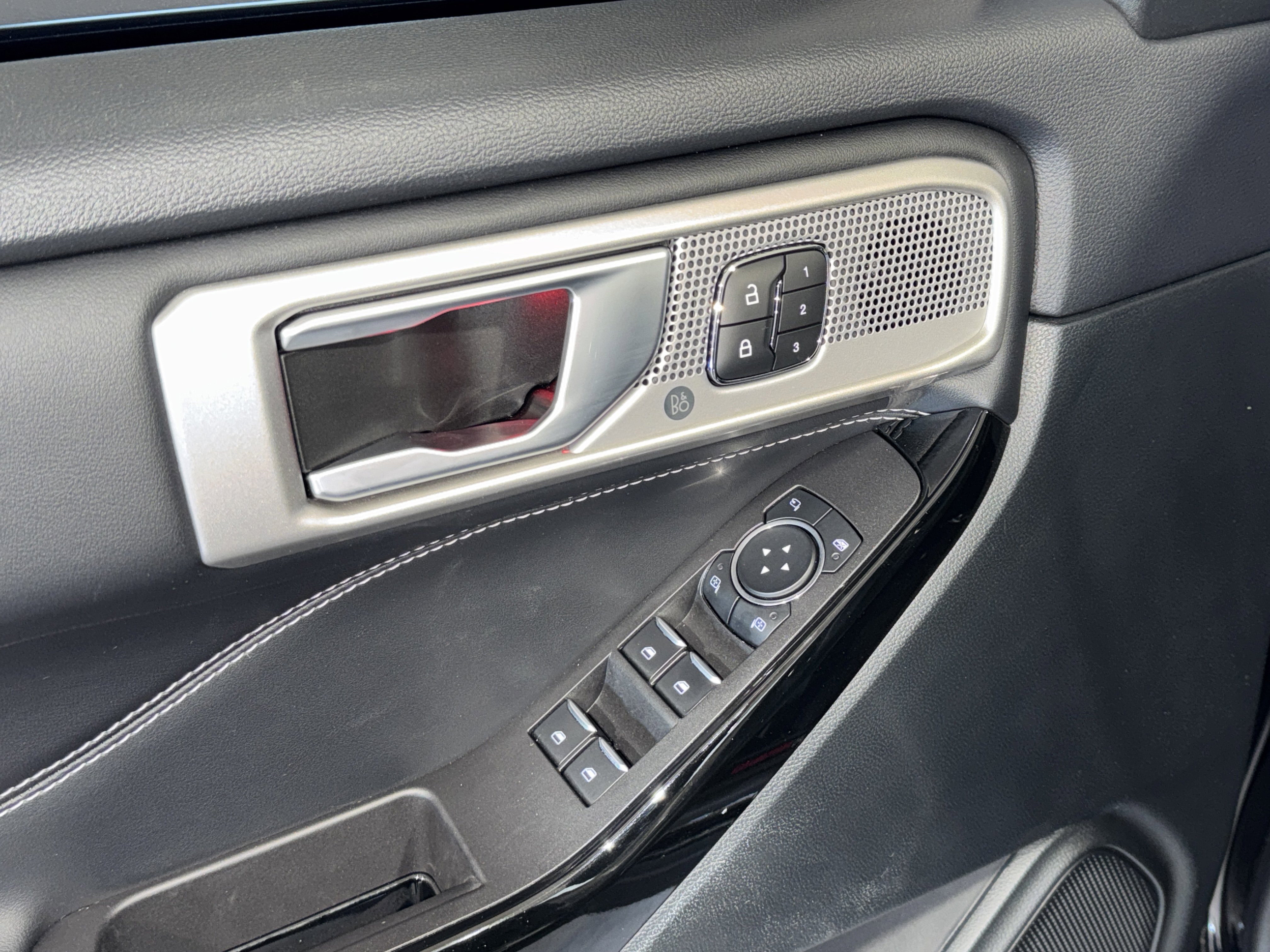 Used 2024 Ford Explorer ST w/ Equipment Group 401A image 19