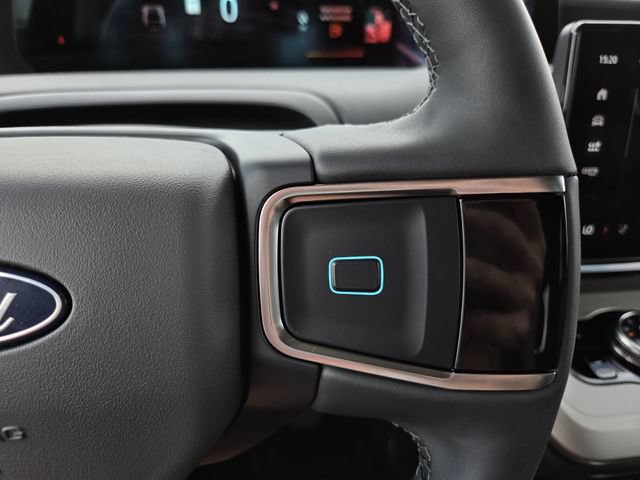 New 2026 Ford Expedition Active RWD image 21