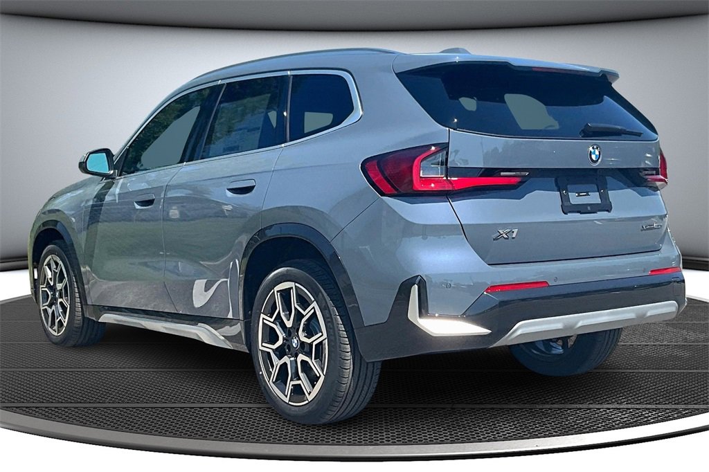 New 2026 BMW X1 xDrive28i w/ Technology Package image 3