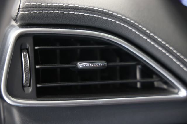 Used 2020 Jaguar F-PACE S AWD/4WD image 28