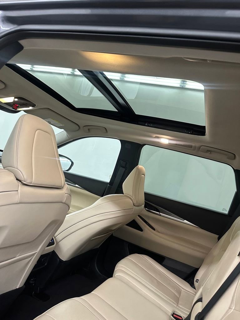 Used 2023 INFINITI QX60 Luxe image 30