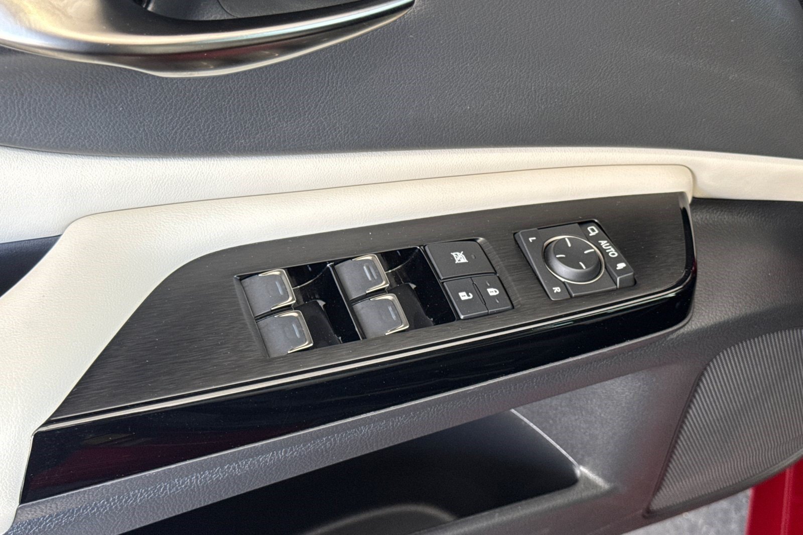 Certified 2024 Lexus ES 300h w/ Premium Package FWD image 13