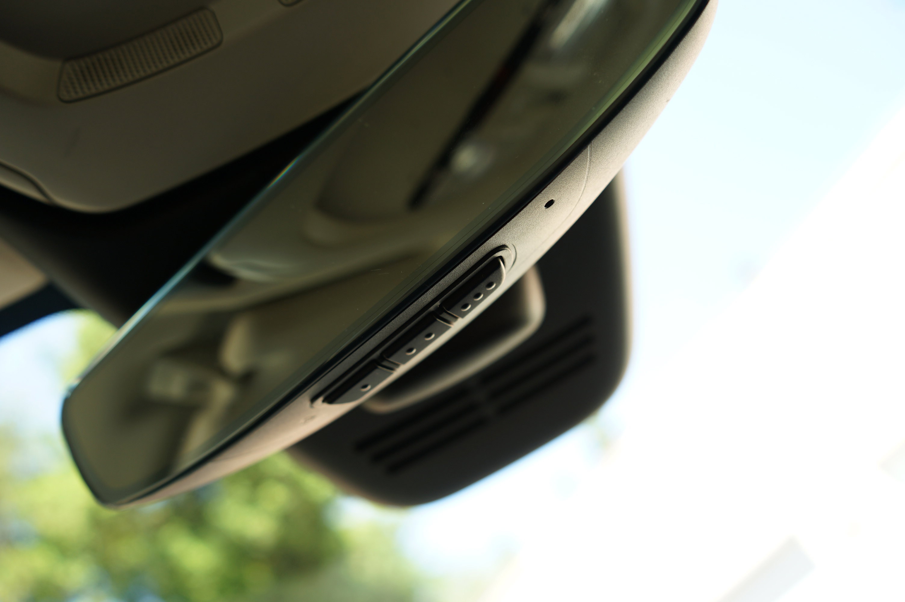 Used 2022 Volvo XC60 B5 Momentum image 33