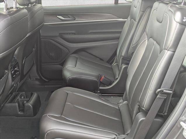 New 2025 Jeep Grand Cherokee L Limited w/ Trailer Tow Package image 14