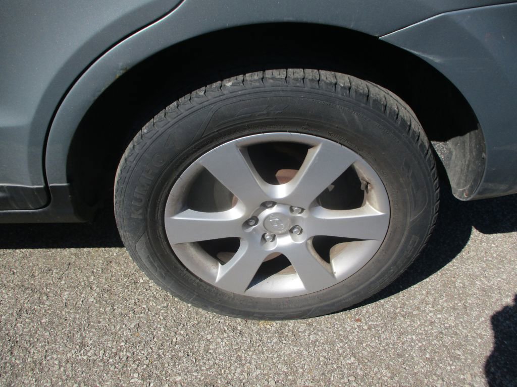 Used 2009 Hyundai Santa Fe SE w/ Premium Pkg 4 image 5