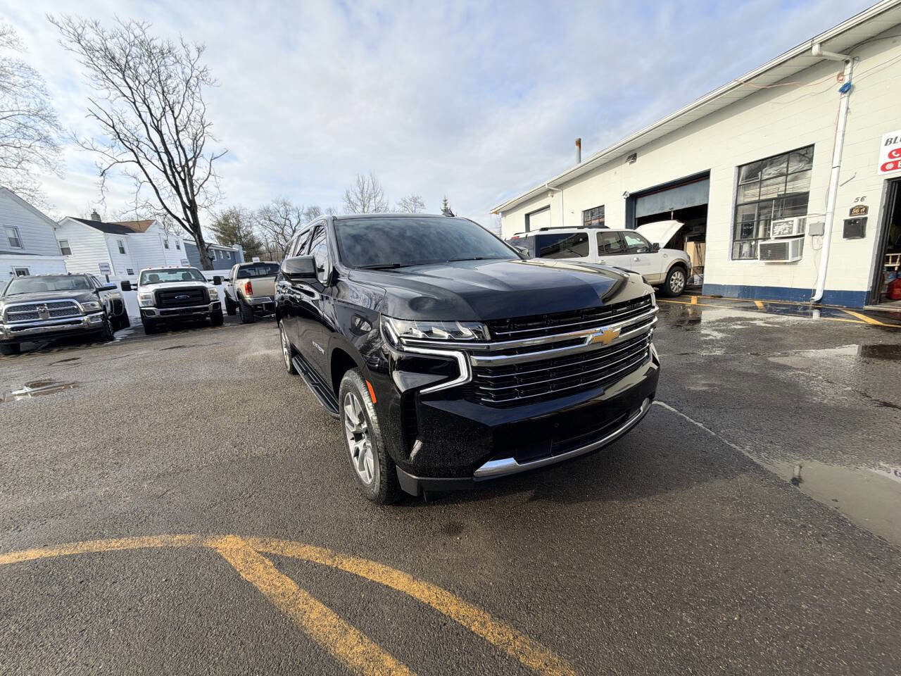 Used 2022 Chevrolet Suburban LT image 15
