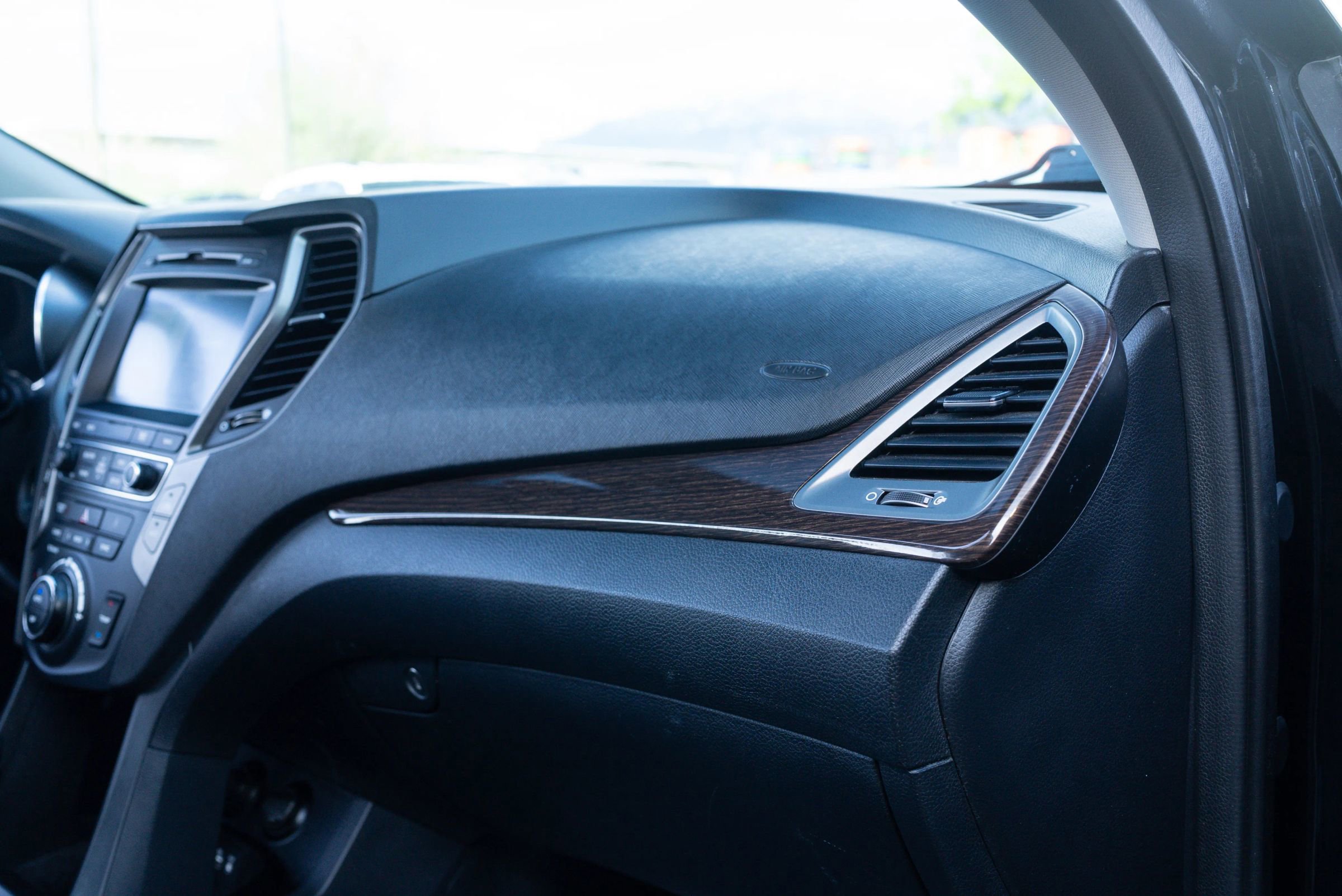 Used 2017 Hyundai Santa Fe Sport w/ 2.0T Ultimate Tech Package 05 image 14