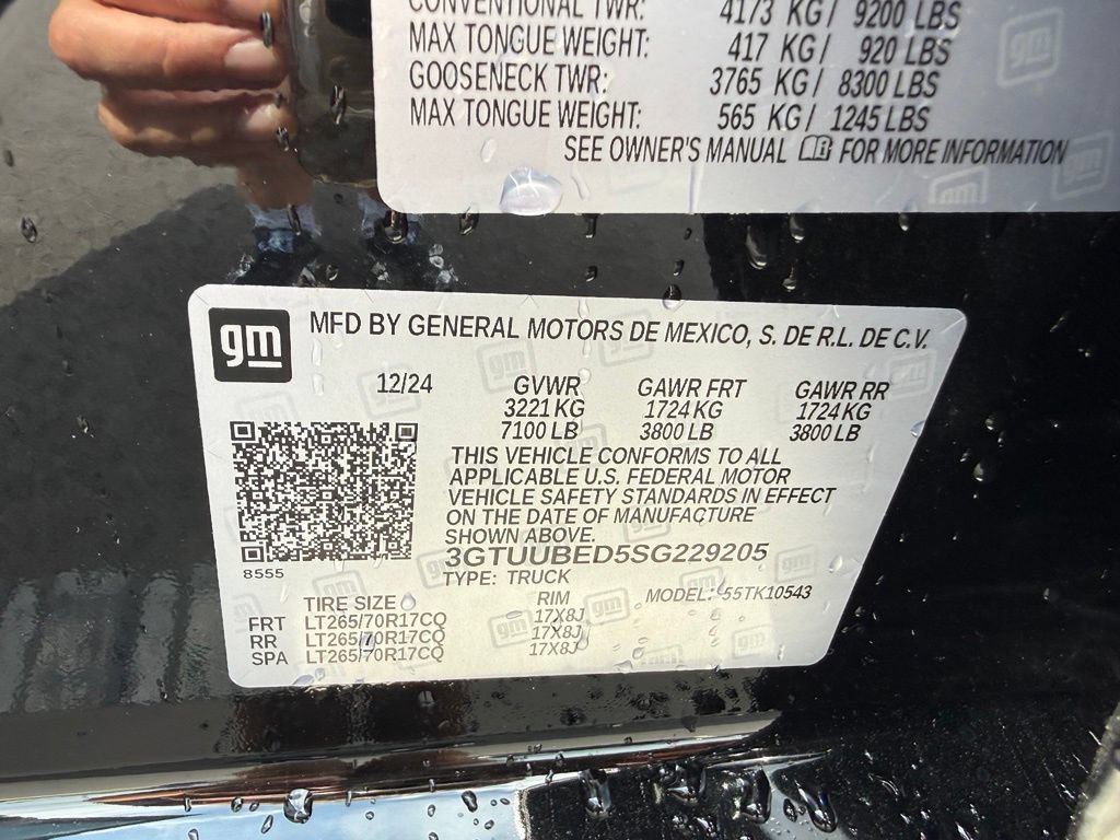 Used 2025 GMC Sierra 1500 SLE AWD/4WD image 33