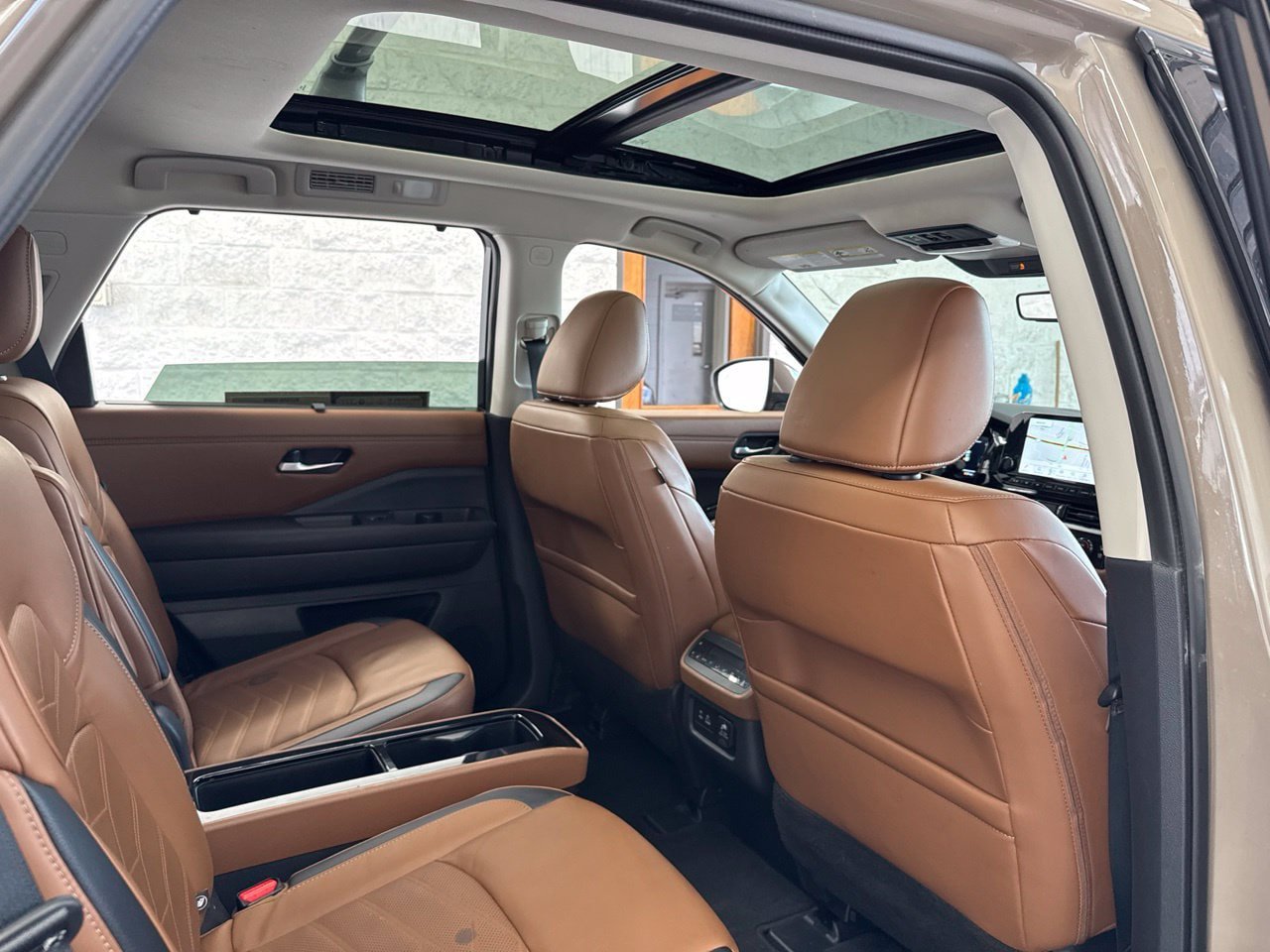 Used 2025 Nissan Pathfinder Platinum AWD/4WD image 47