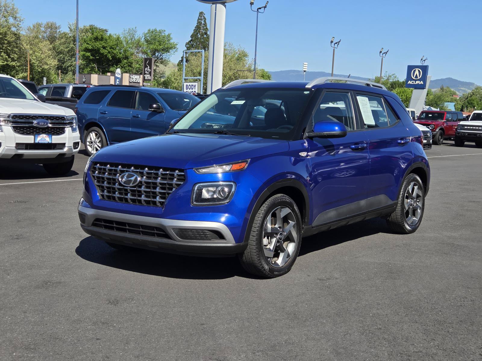 Used 2023 Hyundai Venue SEL