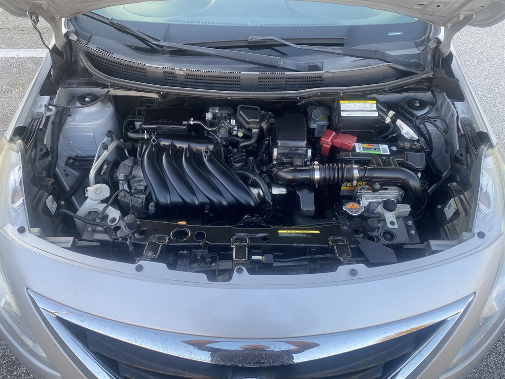 Used 2015 Nissan Versa SV image 20