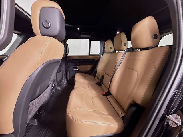 New 2026 Land Rover Defender 130 X-Dynamic SE AWD/4WD image 24