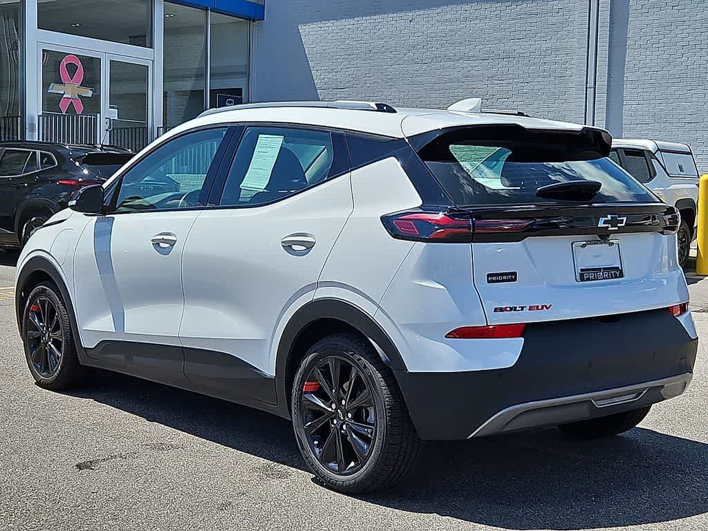 Used 2023 Chevrolet Bolt EUV LT w/ Convenience Package FWD image 6