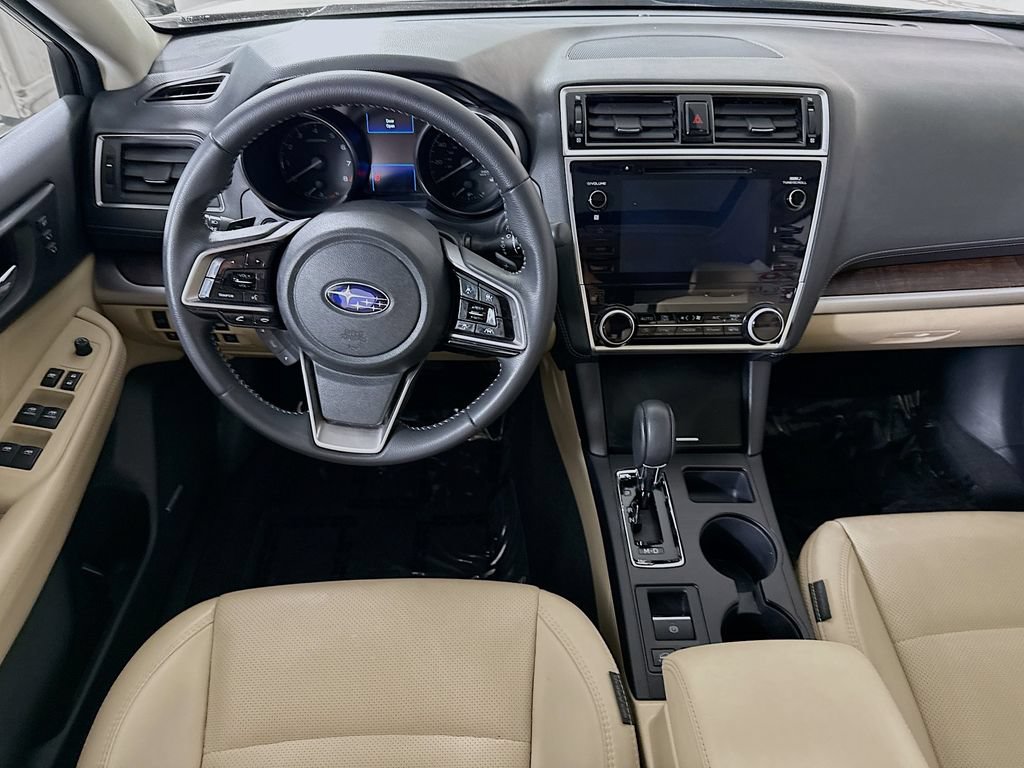 Used 2019 Subaru Outback 2.5i Limited AWD/4WD image 3