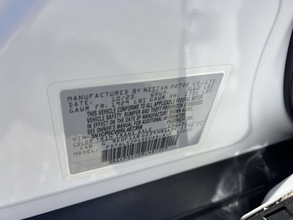 Used 2024 Nissan Kicks SV w/ Interior Electronics Package FWD image 18