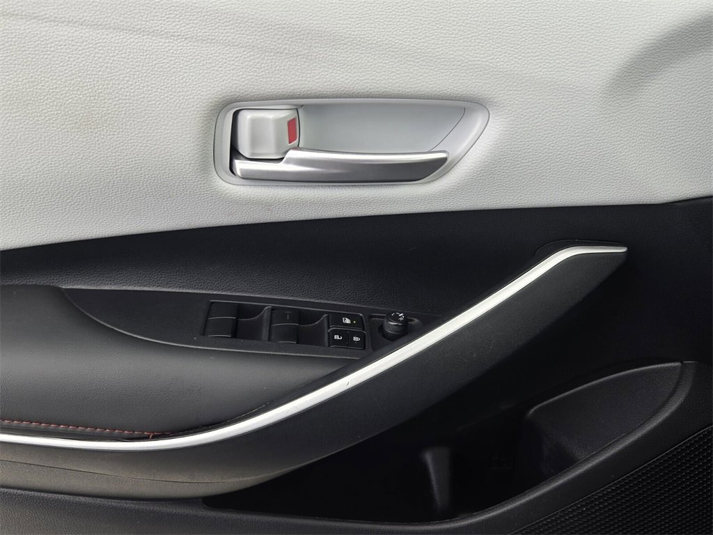 Used 2024 Toyota Corolla SE image 27