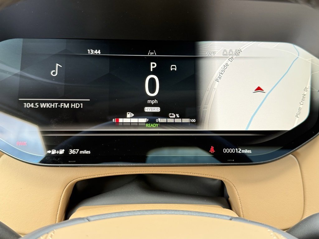 New 2025 Land Rover Range Rover SE image 29