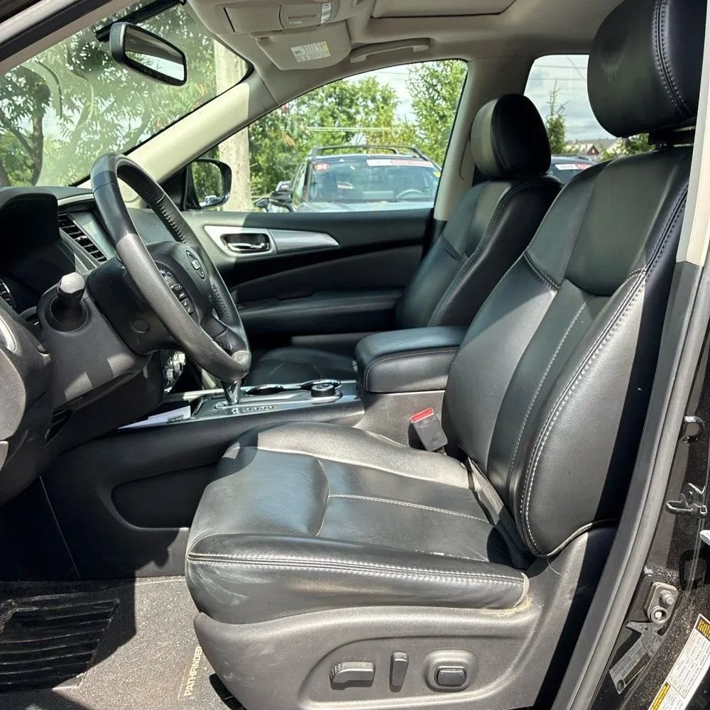 Used 2017 Nissan Pathfinder SL w/ SL Premium Package AWD/4WD image 22