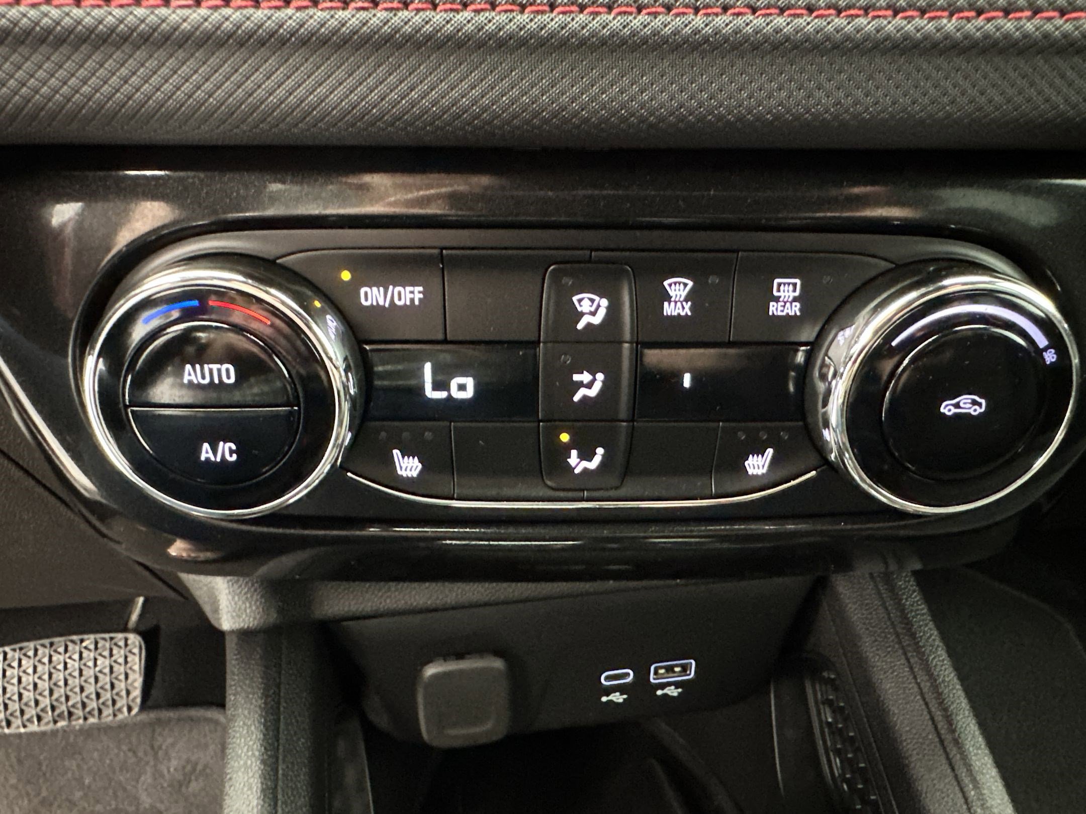 Certified 2026 Chevrolet TrailBlazer RS w/ Convenience Package image 18