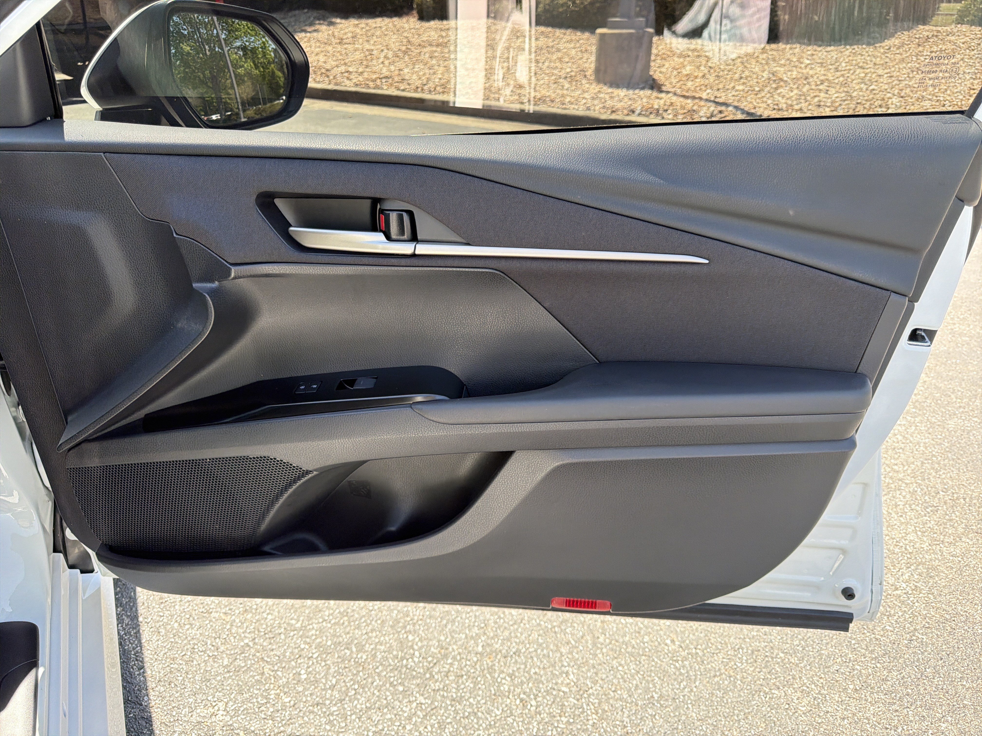 Used 2025 Toyota Camry LE FWD image 14