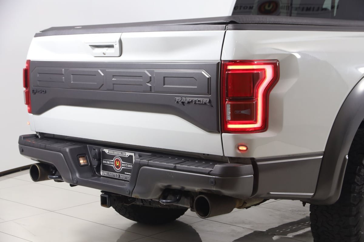 Used 2017 Ford F150 Raptor w/ Equipment Group 802A Luxury AWD/4WD image 50