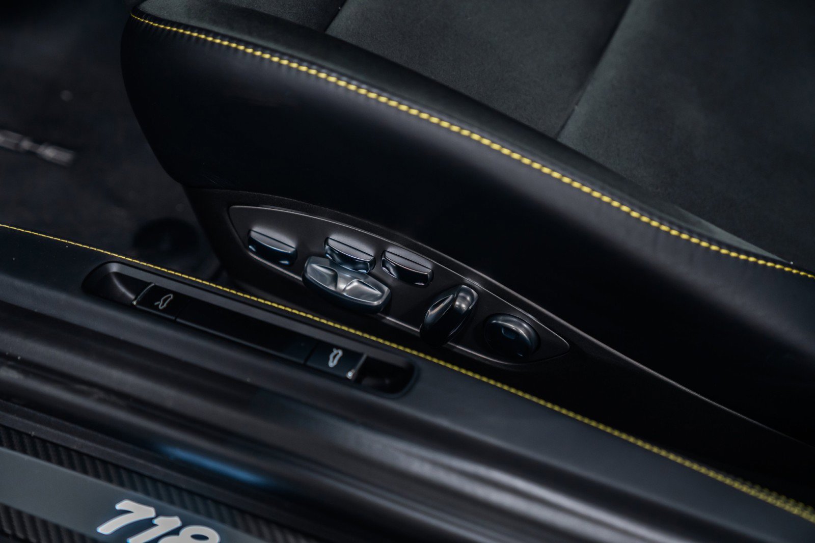 Used 2025 Porsche 718 Boxster Spyder RS image 21