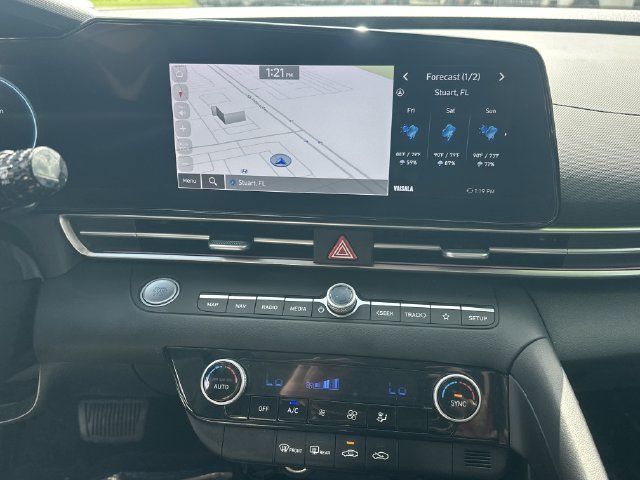 Certified 2024 Hyundai Elantra SEL FWD image 17