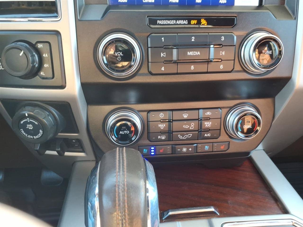 Used 2020 Ford F150 King Ranch w/ Equipment Group 601A Luxury AWD/4WD image 17
