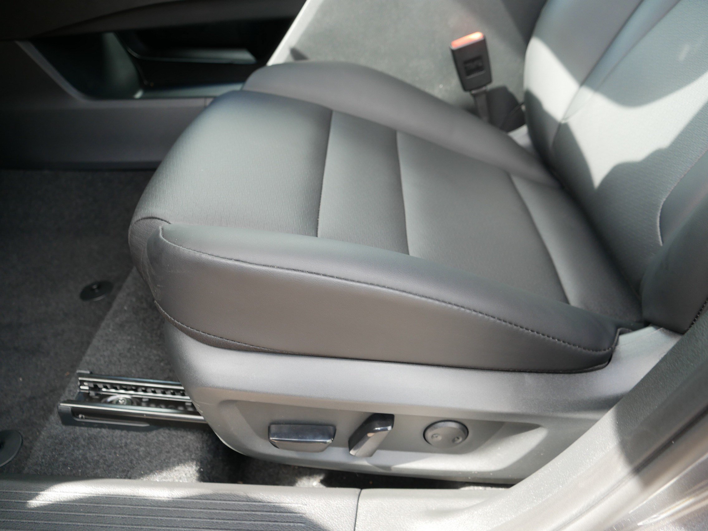 Certified 2026 Nissan Rogue Dark Armor AWD/4WD image 20