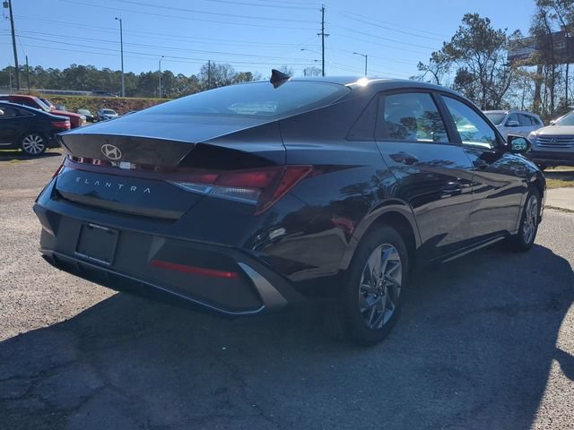 New 2026 Hyundai Elantra Sport FWD image 5