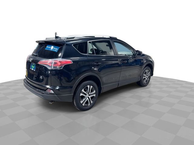 Used 2016 Toyota RAV4 LE image 8